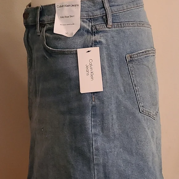 NWOT Calvin Klein blue jean skirt size 30 - Picture 6 of 13